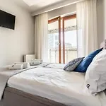 Urban Chic - One Bedroom Apartment - Luxury Warsaw Stays&Wronia118
