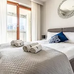 Urban Chic - One Bedroom Apartment - Luxury Warsaw Stays&Wronia118